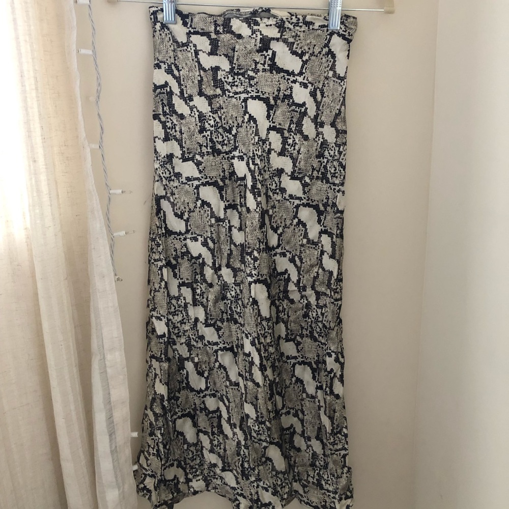 High waisted cafe length snake skirt